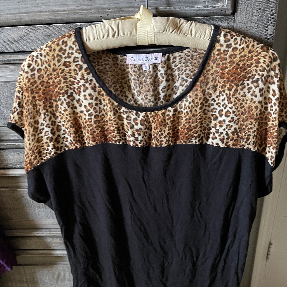 Leopard top